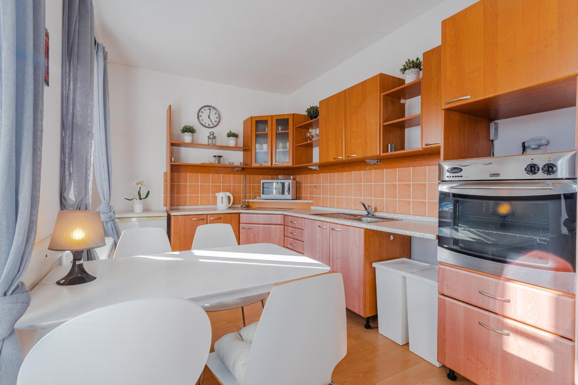 Bozi Dar 95 Apartment Bagian luar foto